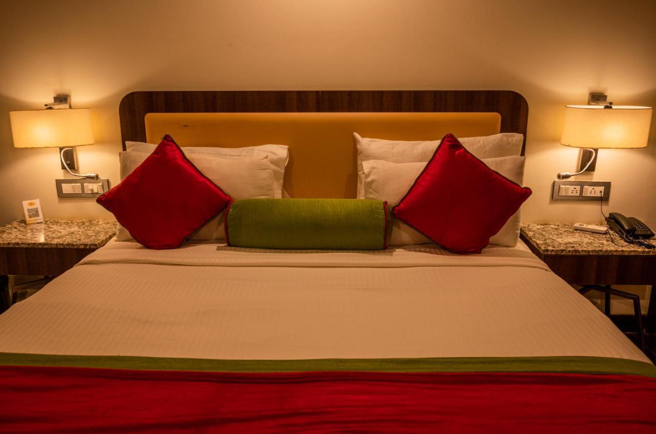 โฮเต็ล เมราเดน ลา โอเอซิส Hotel อันจูนา ภายนอก รูปภาพ